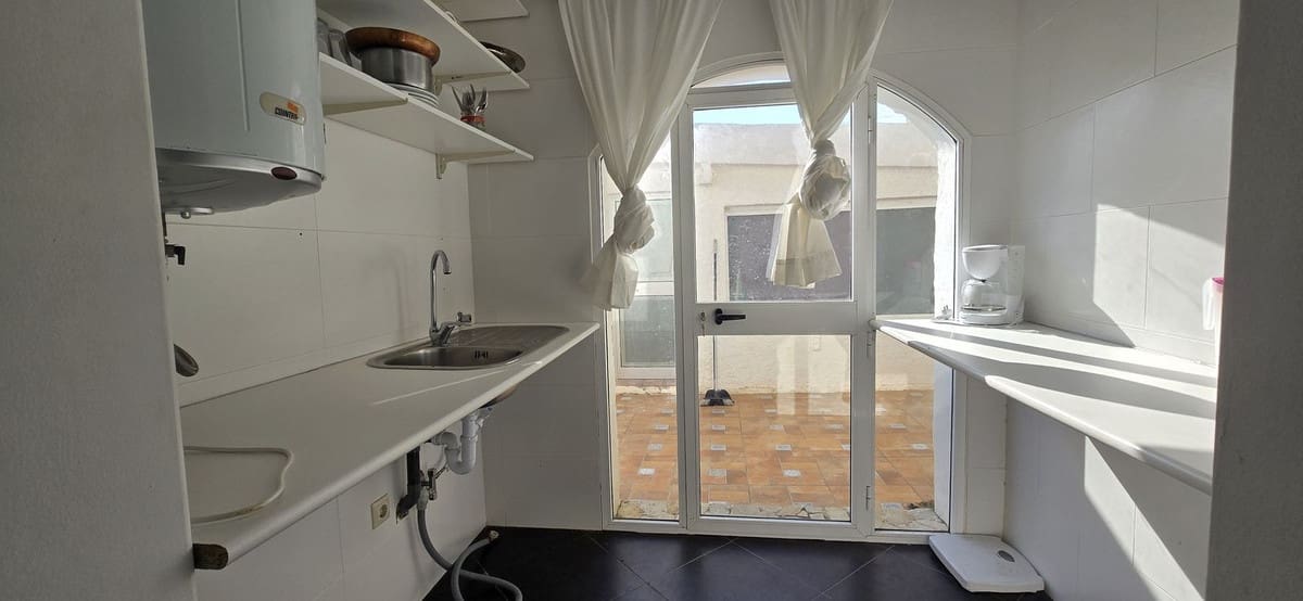 7 bedroom Villa for sale in Mijas Costa with pool garage - € 999,000 (Ref: 9670441)