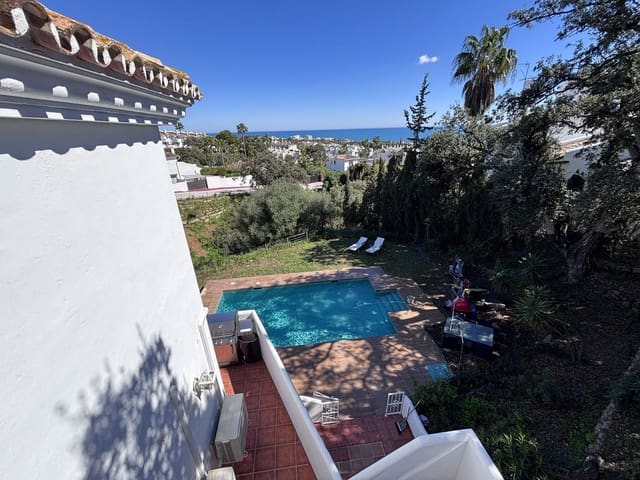 5 slaapkamer Villa te koop in Calahonda, Mijas met zwembad - € 1.100.000 (Ref: 9670442)