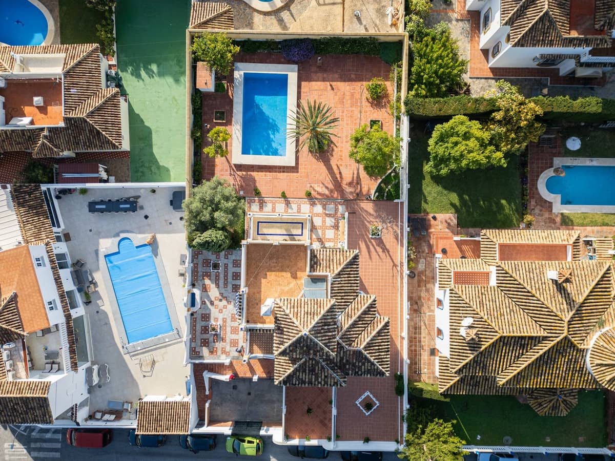 5 soveværelse Villa til salg i Arroyo de la Miel med swimmingpool - € 1.100.000 (Ref: 9670443)