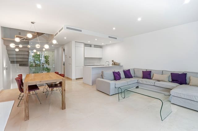 4 Zimmer Haus zu verkaufen in La Cala de Mijas, Mijas mit Pool - 1.195.000 € (Ref: 9670446)