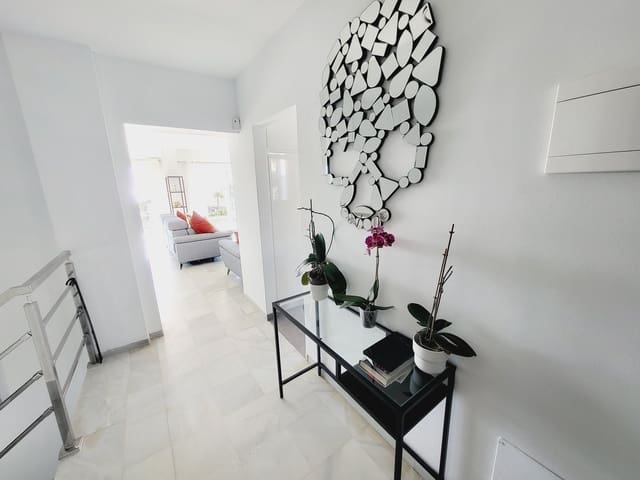 4 chambre Villa/Maison à vendre à Riviera del Sol, Mijas avec piscine garage - 1 200 000 € (Ref: 9670449)