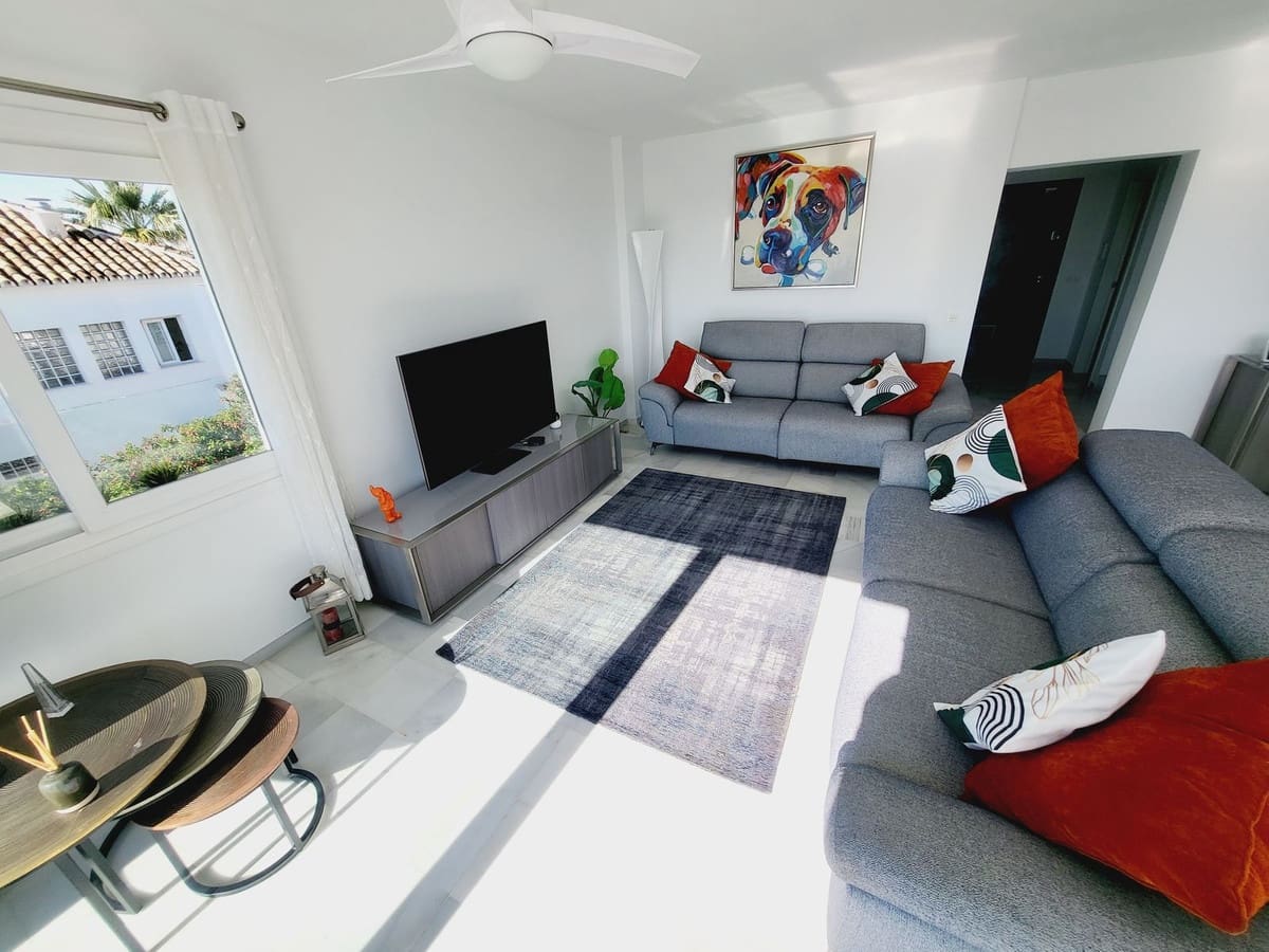 4 chambre Villa/Maison à vendre à Riviera del Sol avec piscine garage - 1 200 000 € (Ref: 9670449)