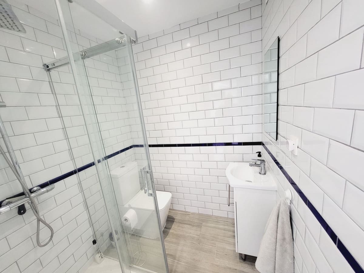 4 chambre Villa/Maison à vendre à Riviera del Sol avec piscine garage - 1 200 000 € (Ref: 9670449)