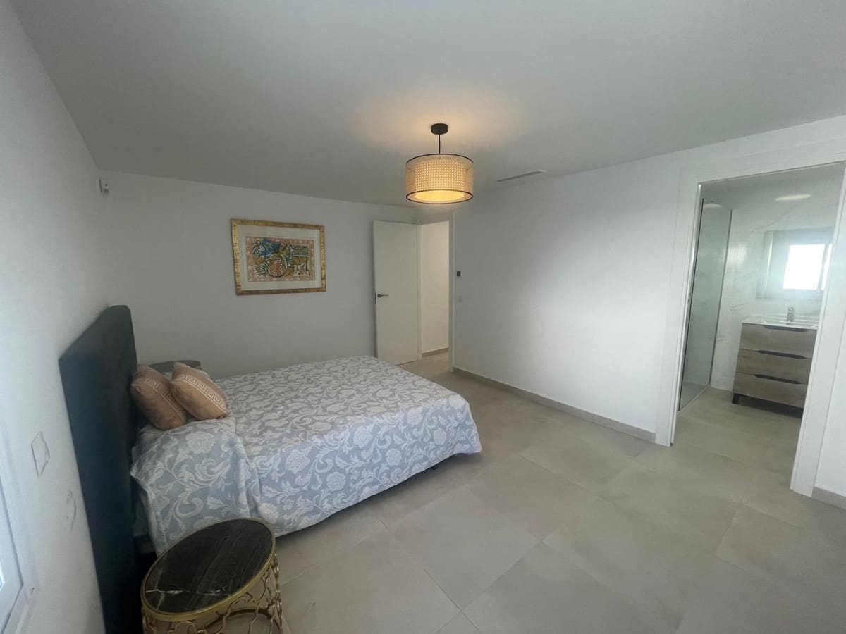 4 sovrum Villa till salu i Mijas Costa med pool - 899 000 € (Ref: 9670450)