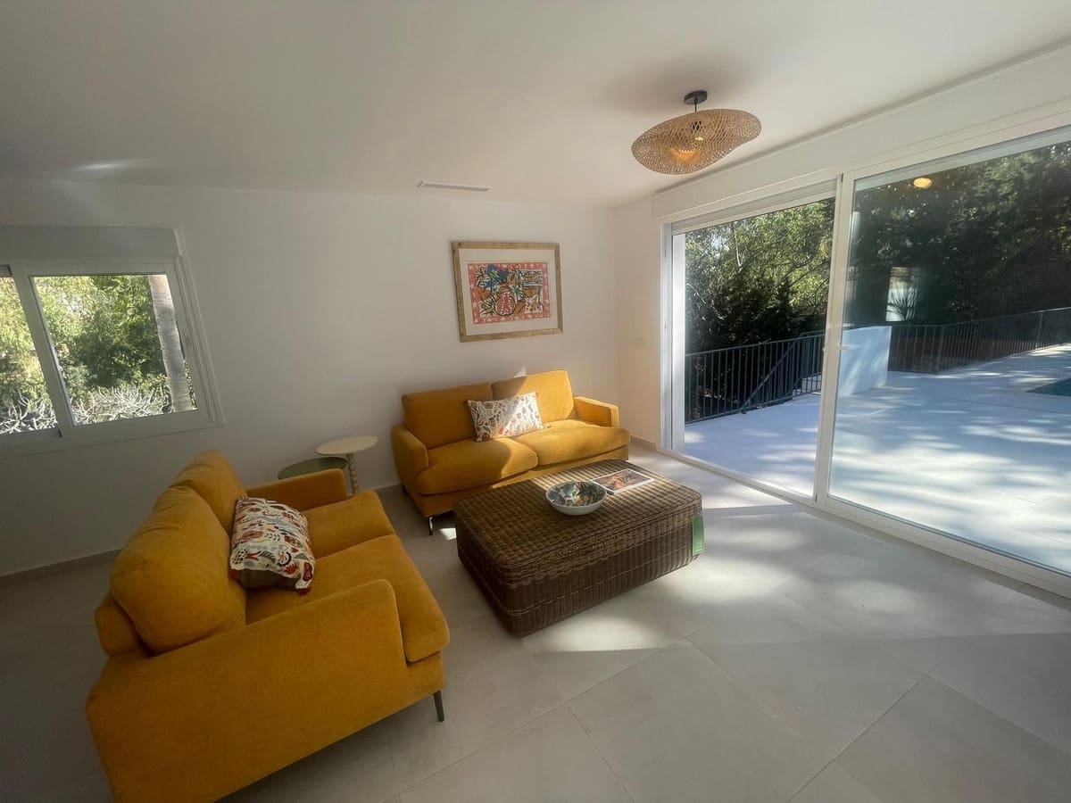 4 sovrum Villa till salu i Mijas Costa med pool - 899 000 € (Ref: 9670450)