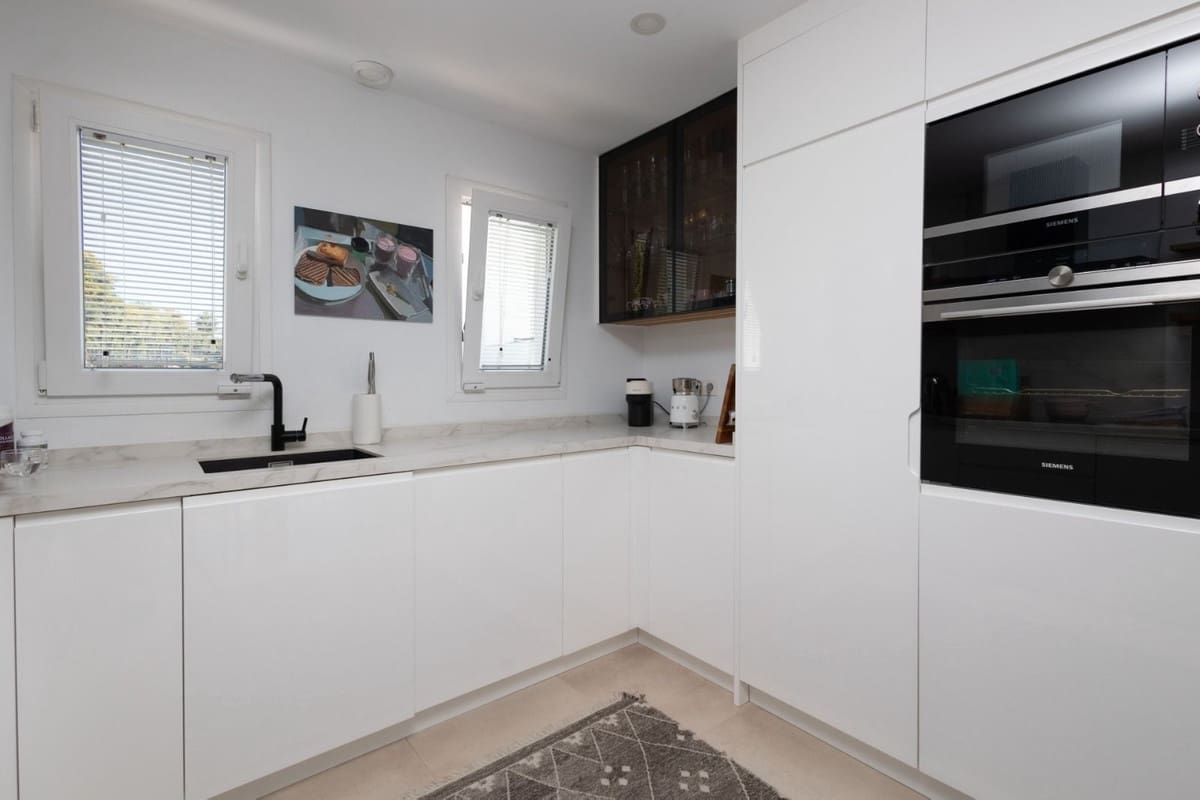 4 Zimmer Doppelhaus zu verkaufen in Calahonda mit Pool - 775.000 € (Ref: 9670455)