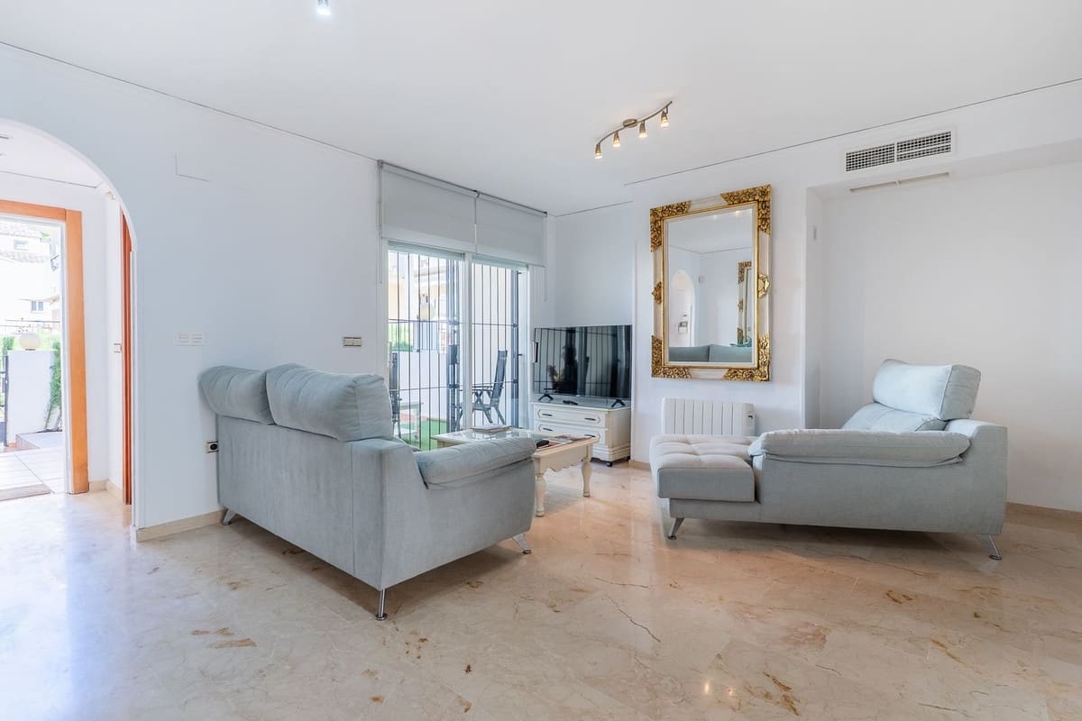 3 soverom Hus til salgs i El Rosario med svømmebasseng garasje - € 790 000 (Ref: 9670456)