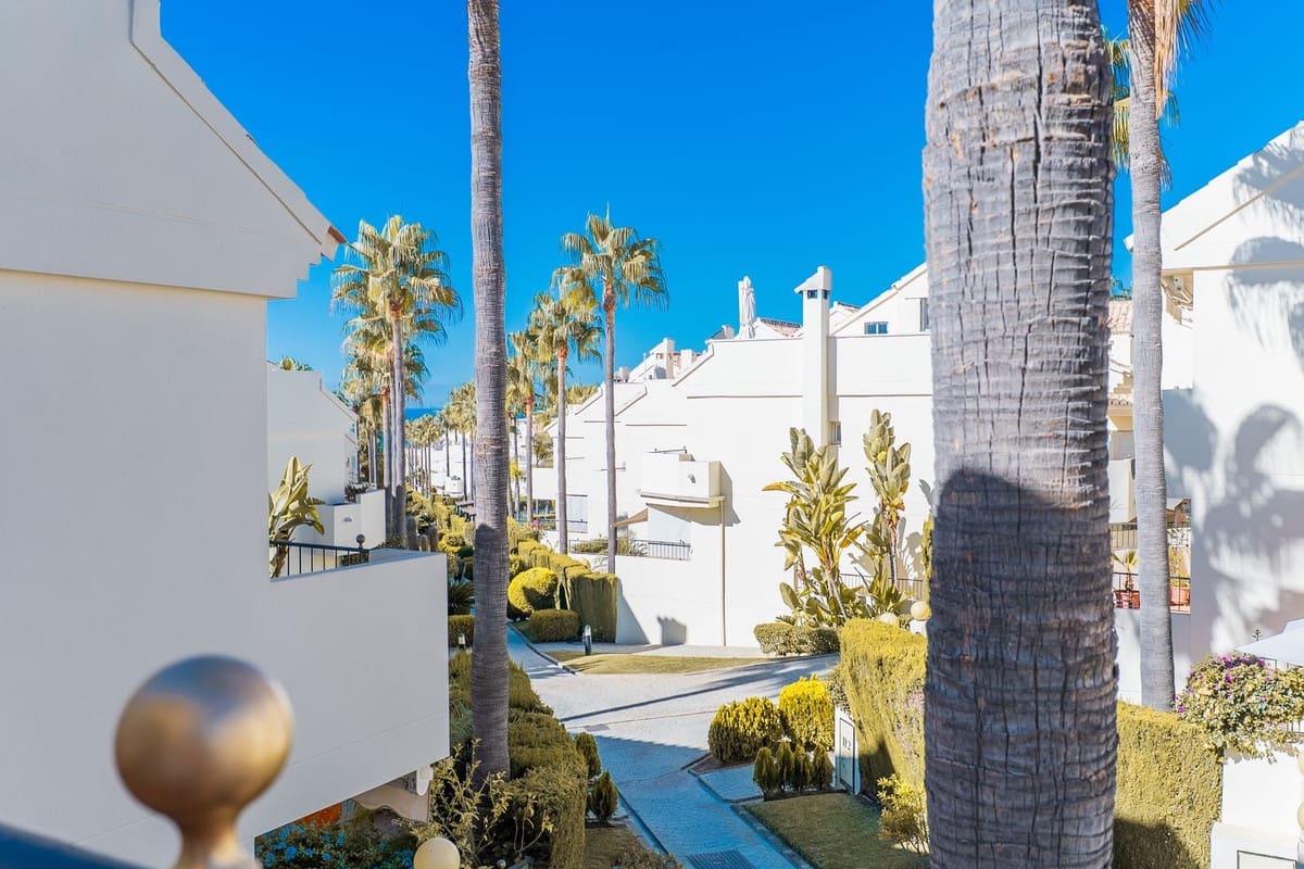 3 soverom Hus til salgs i El Rosario med svømmebasseng garasje - € 790 000 (Ref: 9670456)