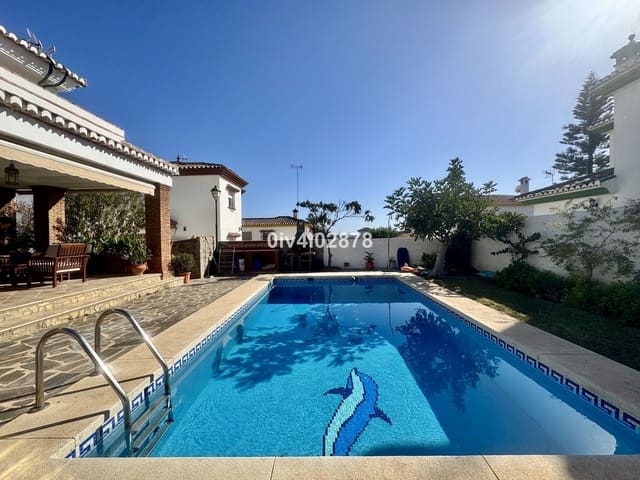 4 slaapkamer Villa te koop in Torremolinos met zwembad garage - € 830.000 (Ref: 9670461)