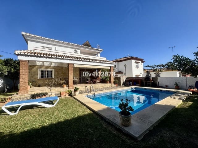 4 slaapkamer Villa te koop in Torremolinos met zwembad garage - € 830.000 (Ref: 9670461)