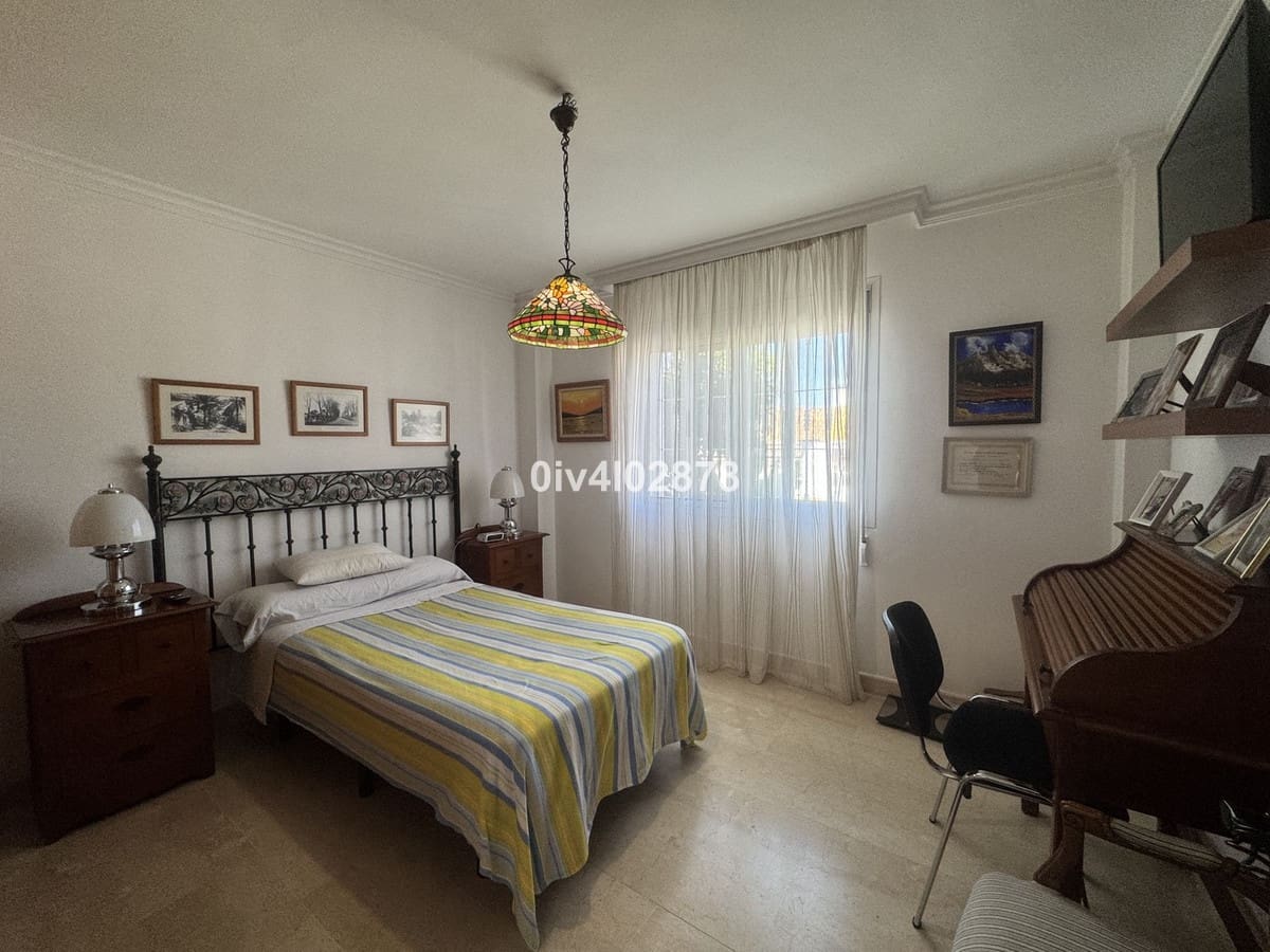 4 slaapkamer Villa te koop in Torremolinos met zwembad garage - € 830.000 (Ref: 9670461)