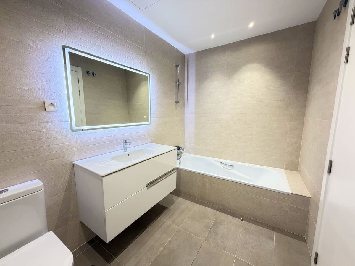 3 slaapkamer Huis te koop in San Roque met zwembad garage - € 765.000 (Ref: 9670465)