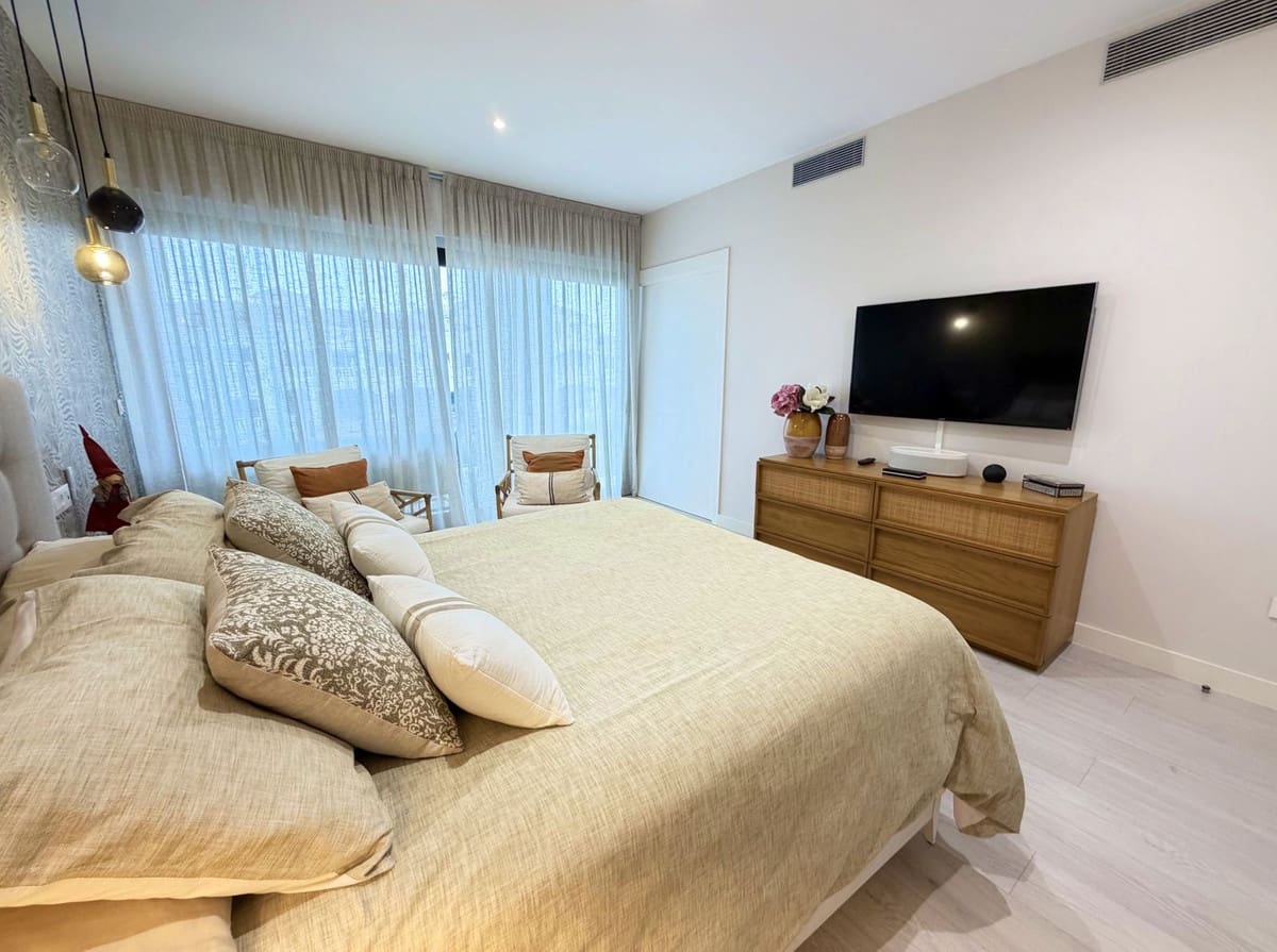 3 slaapkamer Huis te koop in San Roque met zwembad garage - € 765.000 (Ref: 9670465)