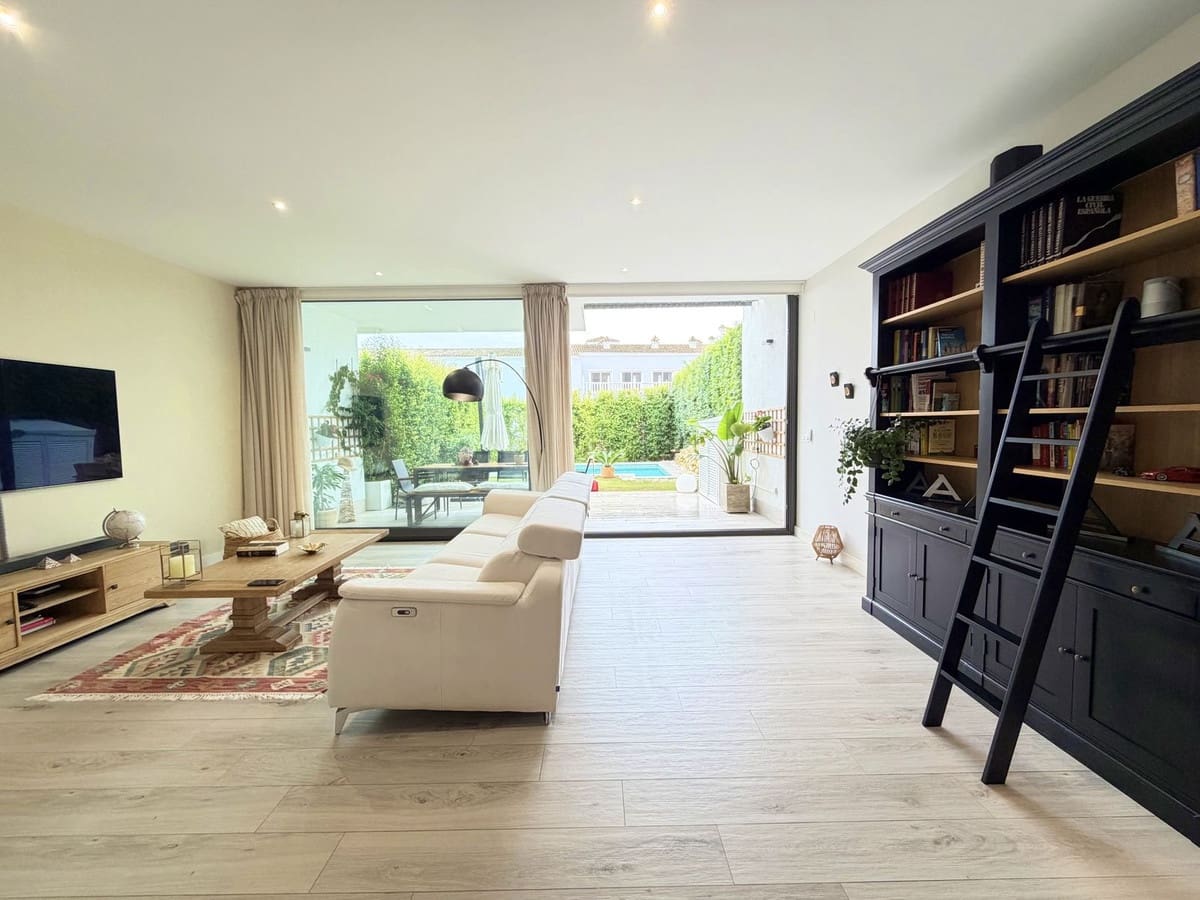 3 slaapkamer Huis te koop in San Roque met zwembad garage - € 765.000 (Ref: 9670465)