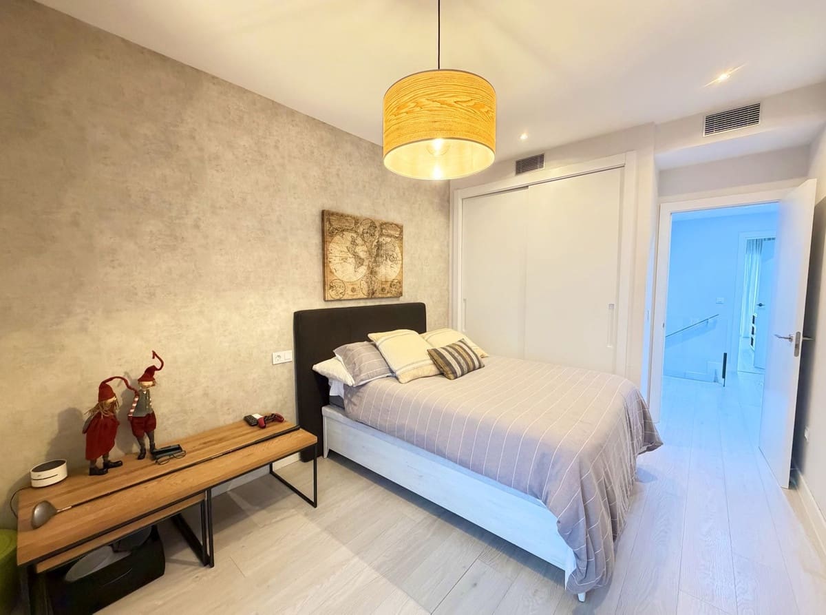 3 slaapkamer Huis te koop in San Roque met zwembad garage - € 765.000 (Ref: 9670465)