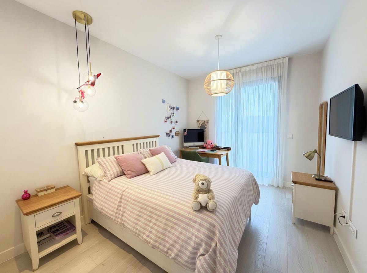 3 slaapkamer Huis te koop in San Roque met zwembad garage - € 765.000 (Ref: 9670465)