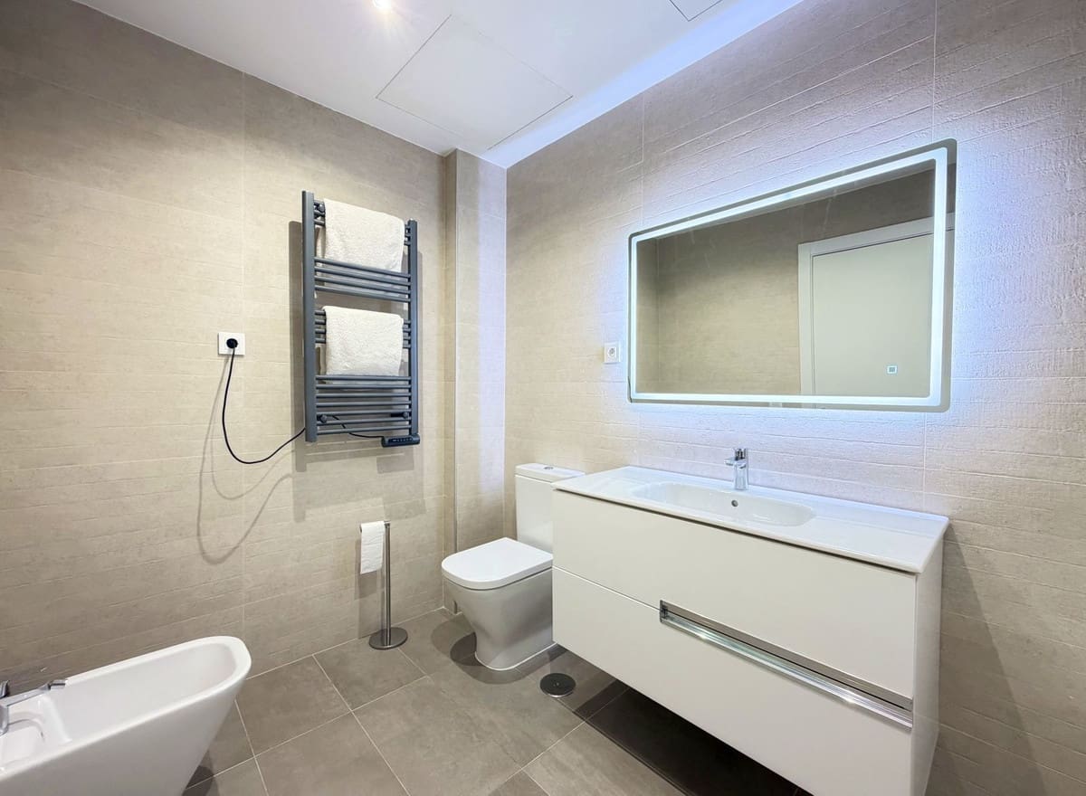 3 slaapkamer Huis te koop in San Roque met zwembad garage - € 765.000 (Ref: 9670465)