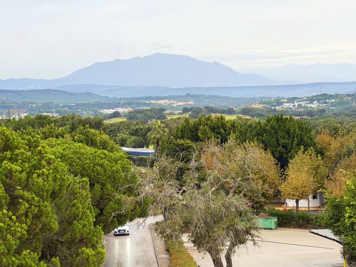 3 slaapkamer Huis te koop in San Roque met zwembad garage - € 765.000 (Ref: 9670465)