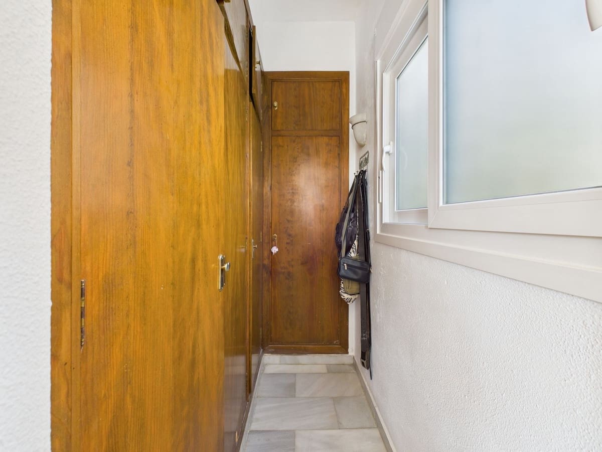 4 sypialnia Willa na sprzedaż w El Padron z basenem garażem - 795 000 € (Ref: 9670466)
