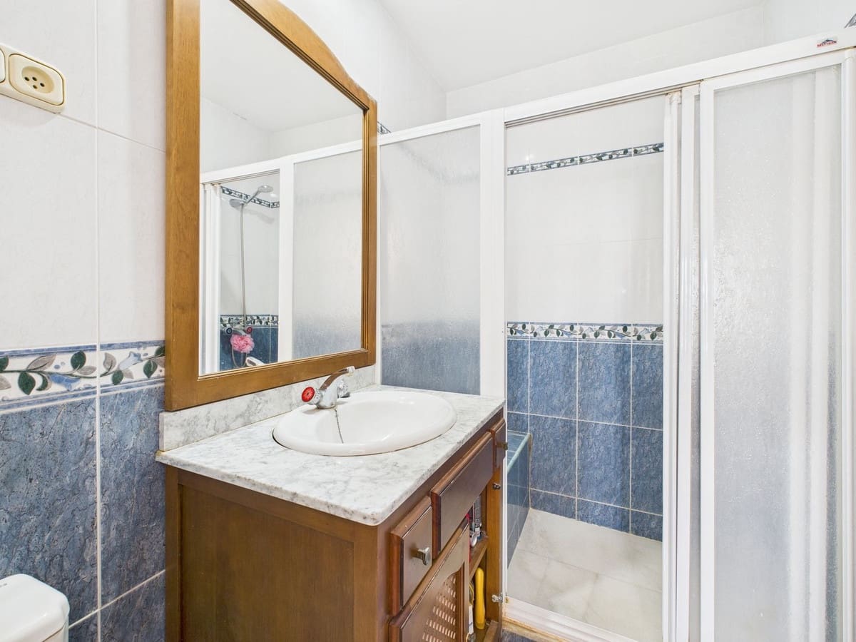 4 sypialnia Willa na sprzedaż w El Padron z basenem garażem - 795 000 € (Ref: 9670466)
