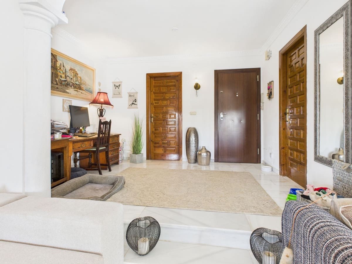 4 sypialnia Willa na sprzedaż w El Padron z basenem garażem - 795 000 € (Ref: 9670466)