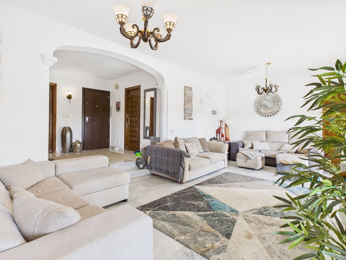 4 sypialnia Willa na sprzedaż w El Padron z basenem garażem - 795 000 € (Ref: 9670466)