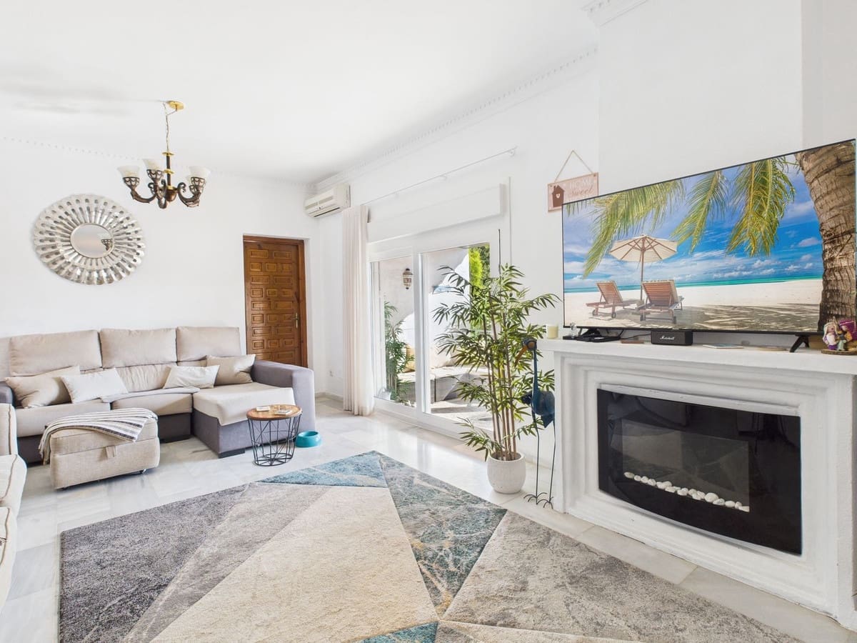 4 sypialnia Willa na sprzedaż w El Padron z basenem garażem - 795 000 € (Ref: 9670466)