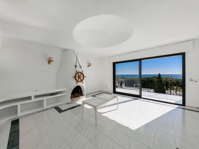 2 soveværelse Byhus til salg i Cabopino, Marbella med swimmingpool - € 750.000 (Ref: 9670467)