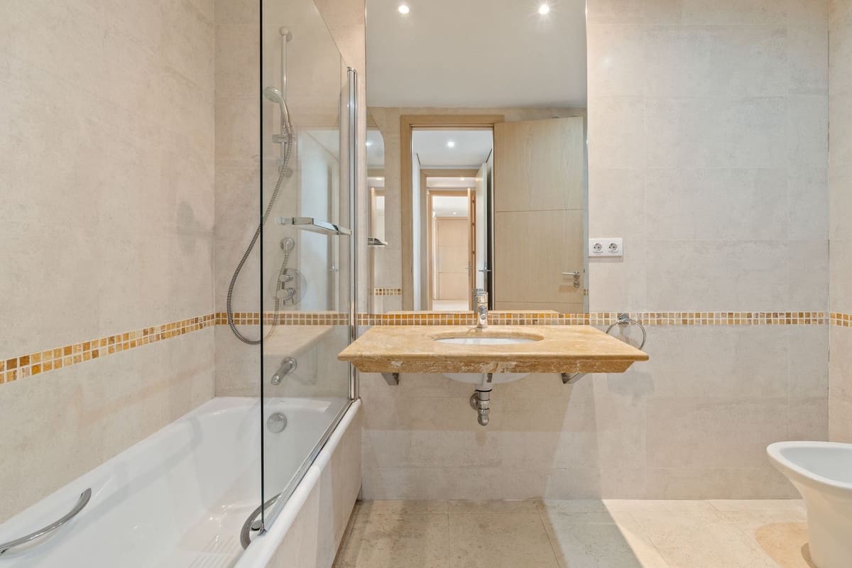 3 camera da letto Appartamento in vendita in Sotogrande con piscina - 900.000 € (Rif: 9670470)