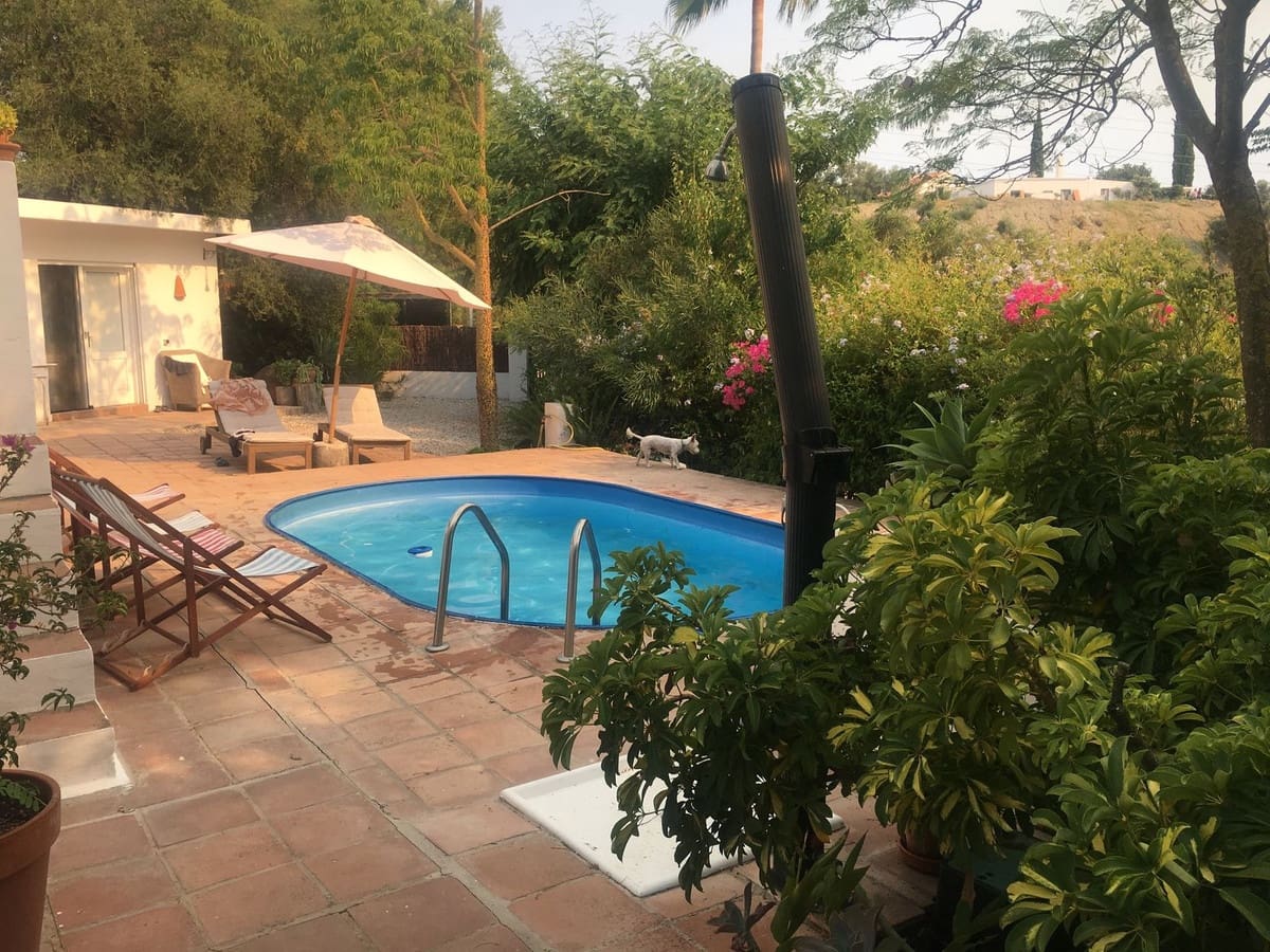 3 quarto Moradia para venda em Estepona com piscina garagem - 890 000 € (Ref: 9670471)