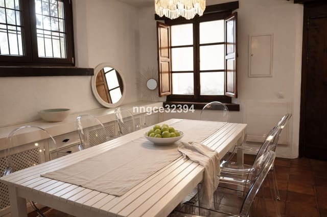4 sovrum Semi-fristående Villa till salu i Benahavís pueblo, Benahavís med pool garage - 699 900 € (Ref: 9670473)