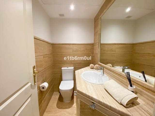 2 quarto Apartamento para venda em La Dama de Noche - La Alzambra, Marbella com piscina - 875 000 € (Ref: 9670475)