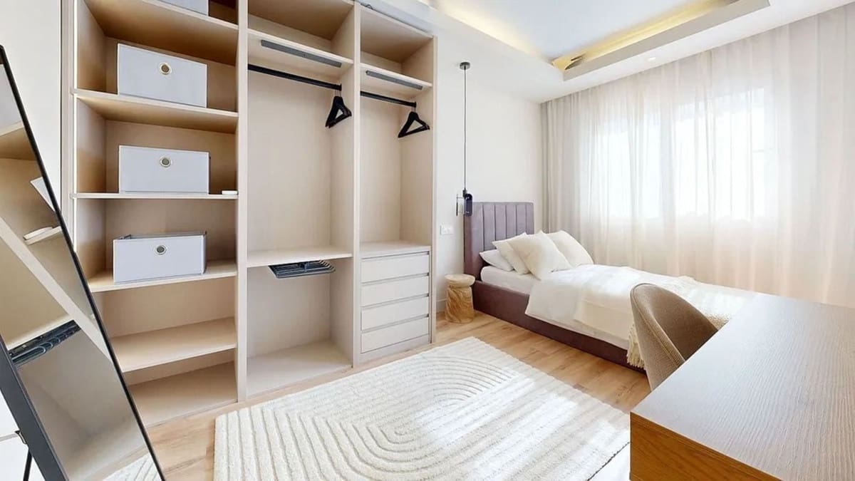 3 bedroom Semi-detached Villa for sale in New Golden Mile with pool - € 810,000 (Ref: 9670479)