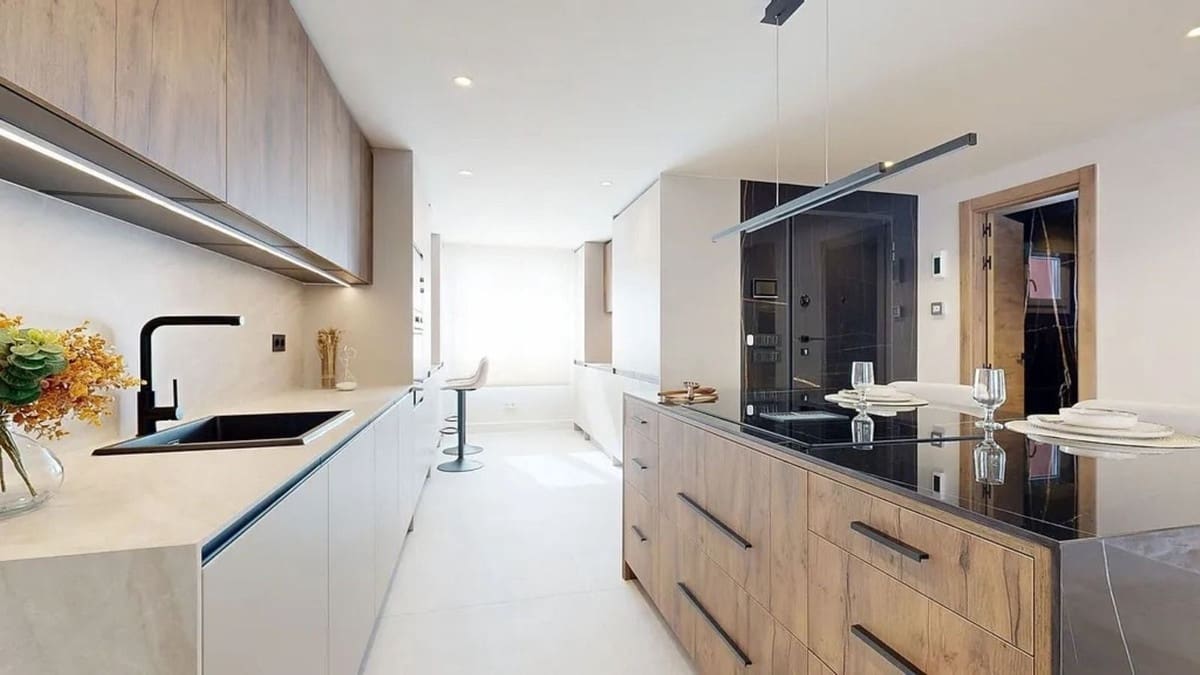 3 bedroom Semi-detached Villa for sale in New Golden Mile with pool - € 810,000 (Ref: 9670479)