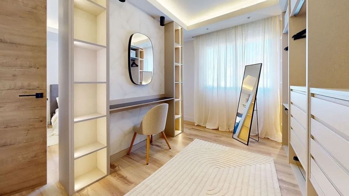 3 bedroom Semi-detached Villa for sale in New Golden Mile with pool - € 810,000 (Ref: 9670479)