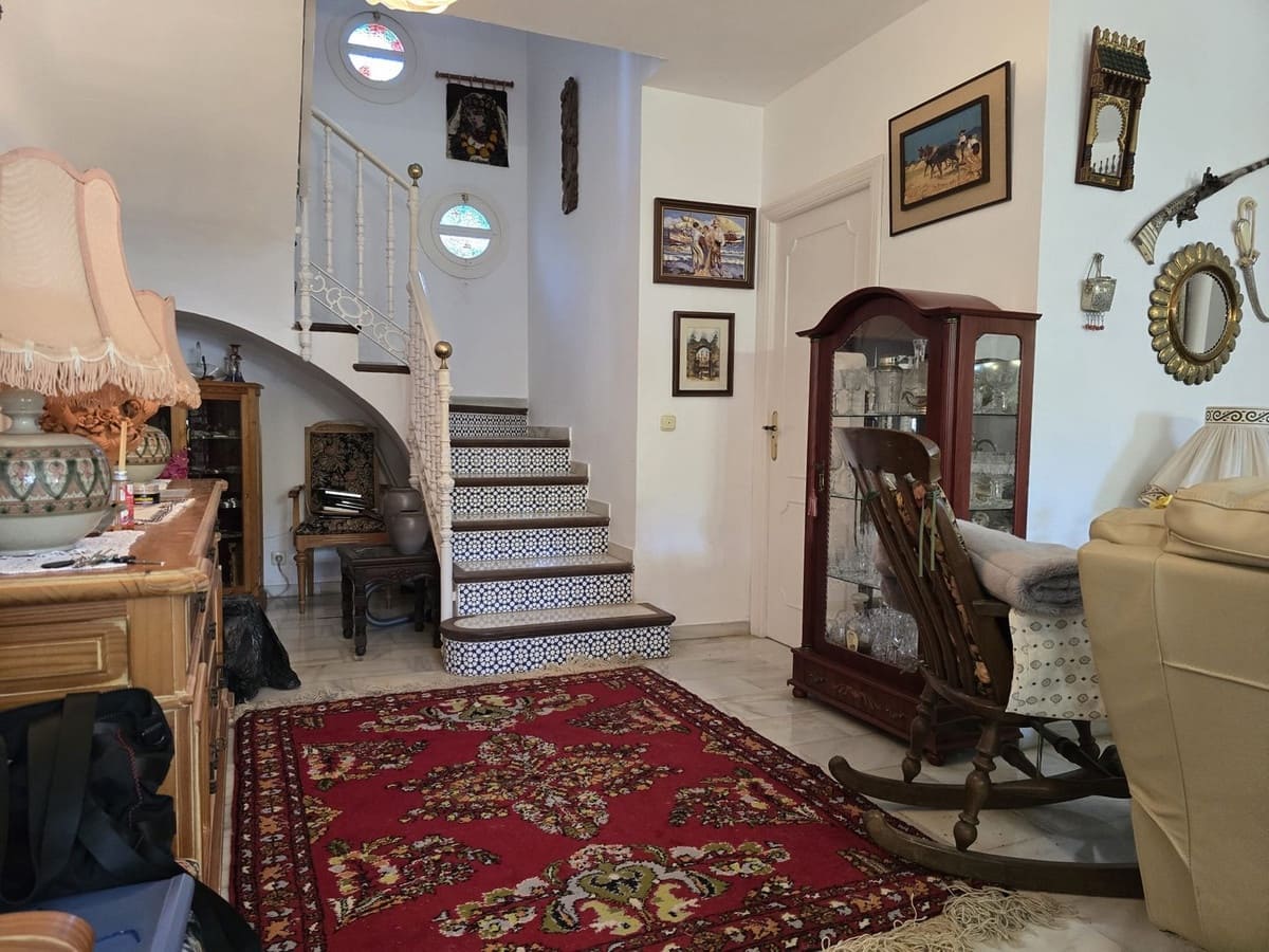 4 soverom Villa til salgs i Calahonda med svømmebasseng - € 890 000 (Ref: 9670480)