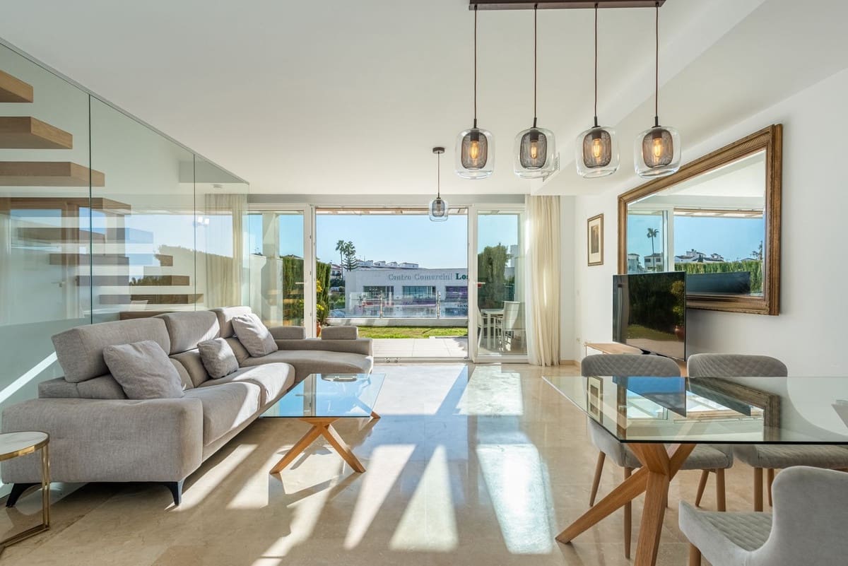 3 quarto Casa em Banda para venda em Calahonda com piscina garagem - 729 000 € (Ref: 9670482)