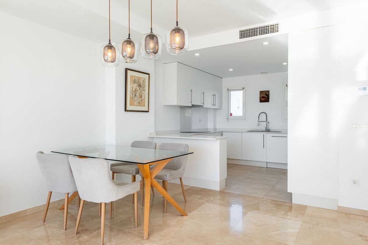 3 quarto Casa em Banda para venda em Calahonda com piscina garagem - 729 000 € (Ref: 9670482)