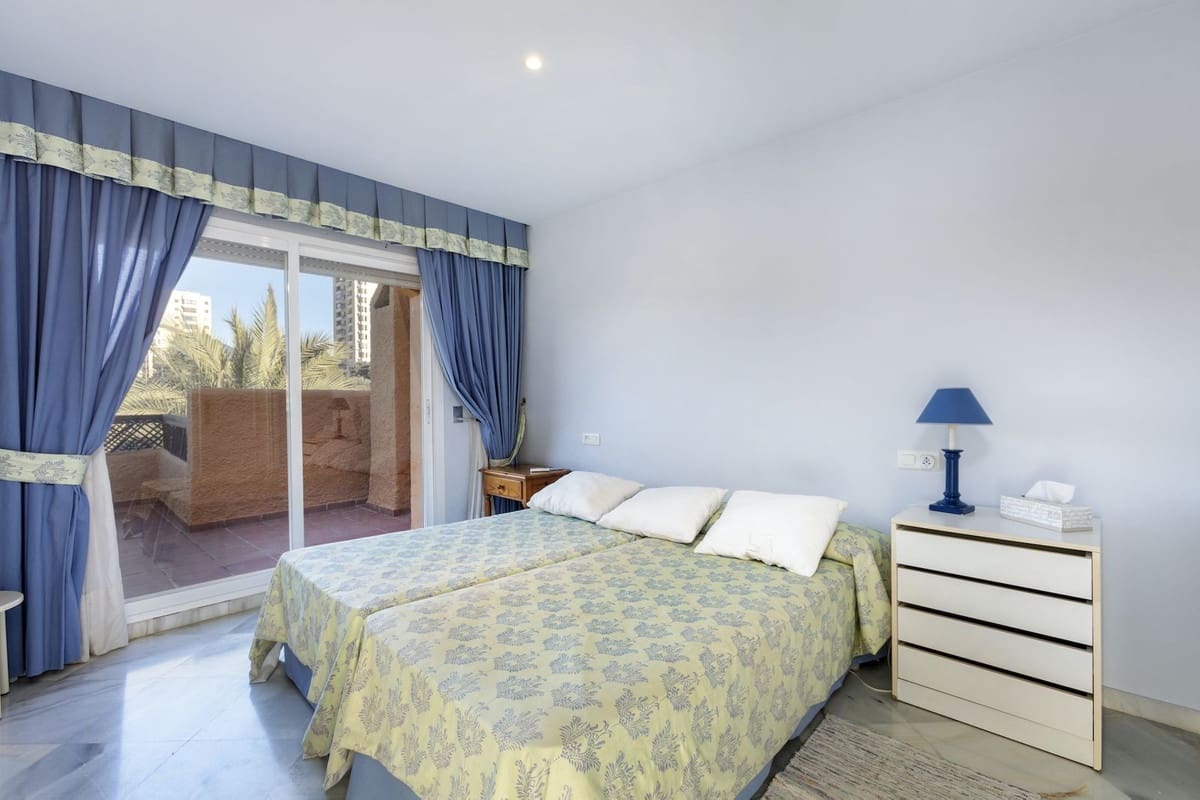 3 bedroom Townhouse for sale in Nueva Andalucia with pool garage - € 775,000 (Ref: 9670483)