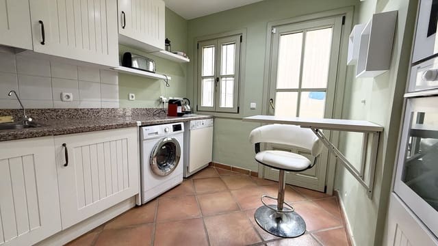 3 soverom Hus til salgs i Sotogrande Alto, San Roque med svømmebasseng garasje - € 790 000 (Ref: 9670484)