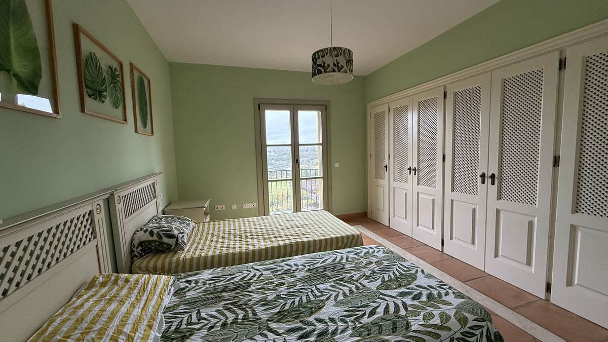 3 slaapkamer Huis te koop in Sotogrande met zwembad garage - € 790.000 (Ref: 9670484)