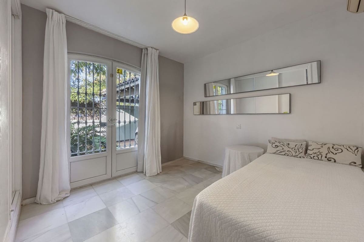 3 Zimmer Doppelhaus zu verkaufen in Guadalmina - 895.000 € (Ref: 9670485)