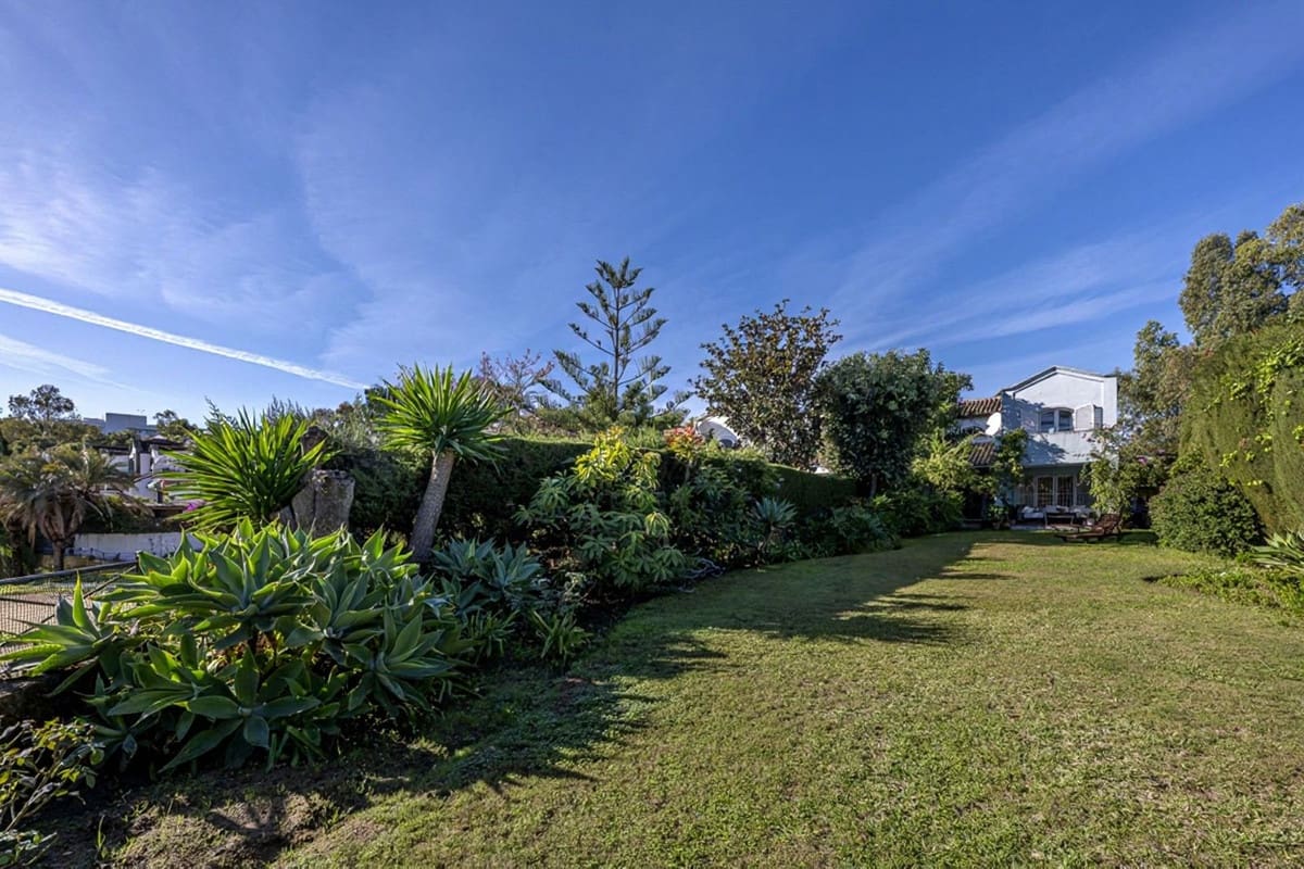 3 Zimmer Doppelhaus zu verkaufen in Guadalmina - 895.000 € (Ref: 9670485)