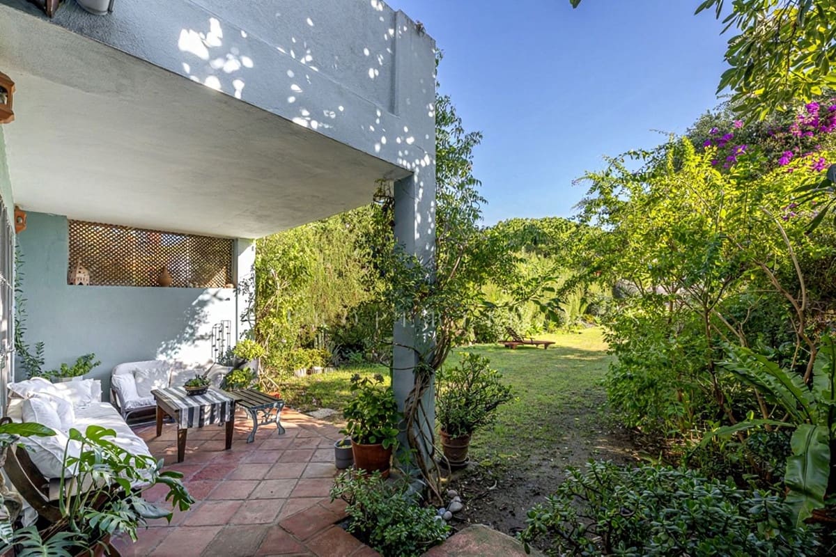 3 Zimmer Doppelhaus zu verkaufen in Guadalmina - 895.000 € (Ref: 9670485)