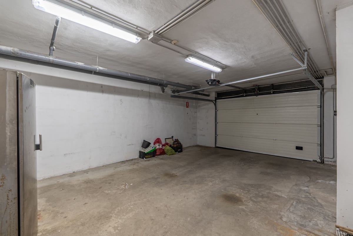 Casa de 4 habitaciones en Estepona en venta con piscina - 850.000 € (Ref: 9670486)