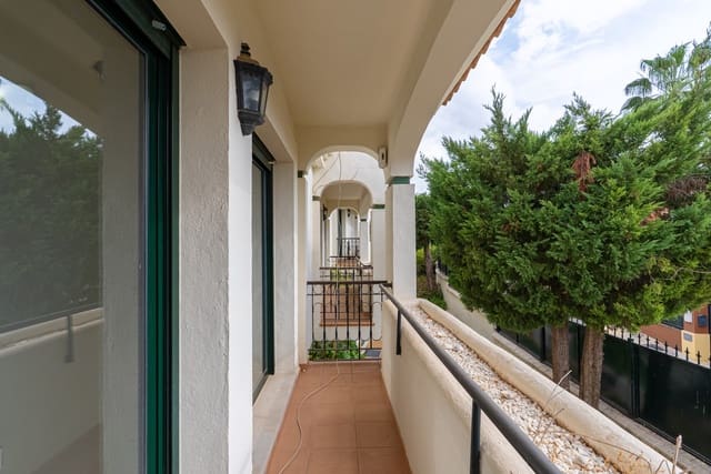 4 Zimmer Haus zu verkaufen in Centro, Estepona mit Pool - 850.000 € (Ref: 9670486)