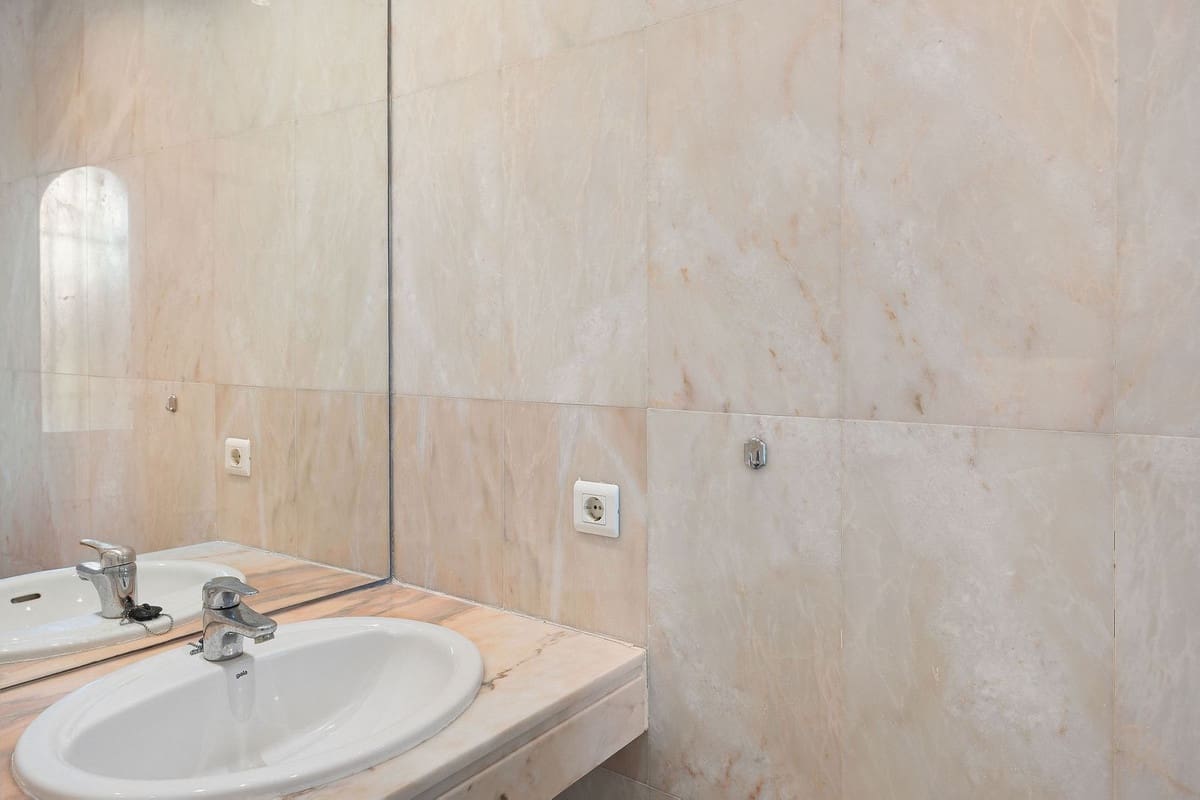 3 bedroom Townhouse for sale in Nueva Andalucia with pool garage - € 795,000 (Ref: 9670487)