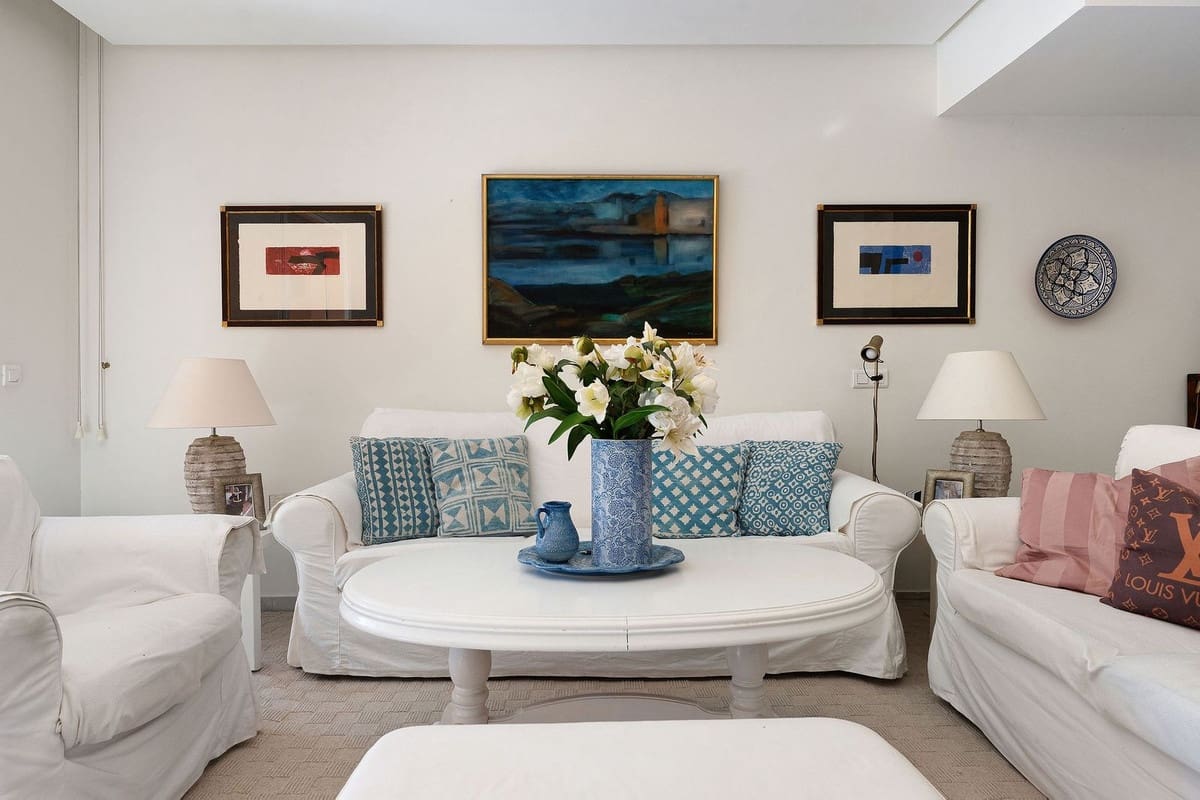 3 bedroom Townhouse for sale in Nueva Andalucia with pool garage - € 795,000 (Ref: 9670487)