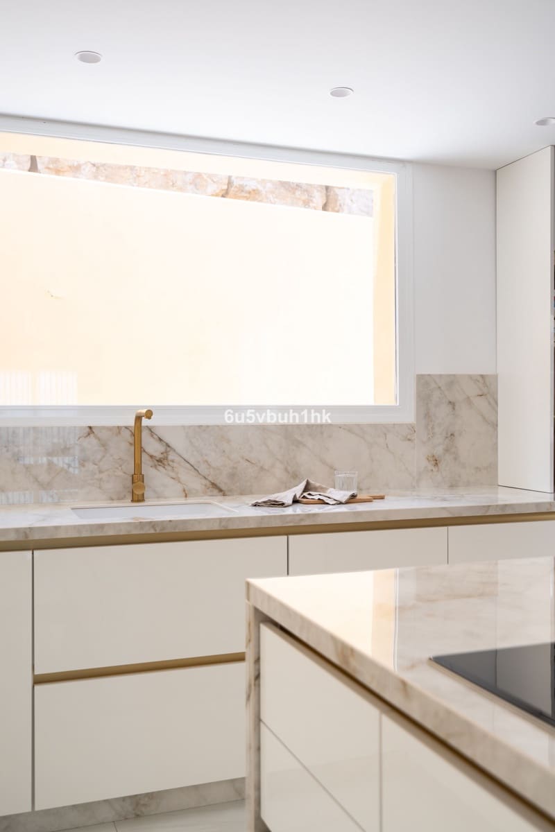 Casa de 4 habitaciones en La Mairena en venta con piscina - 850.000 € (Ref: 9670488)