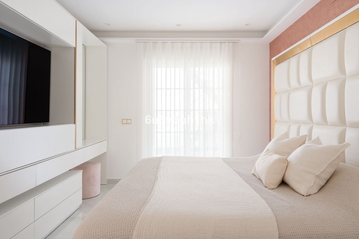 Casa de 4 habitaciones en La Mairena en venta con piscina - 850.000 € (Ref: 9670488)